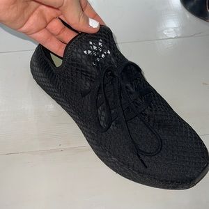 Adidas Mens Deerupt Runner shoes size 10